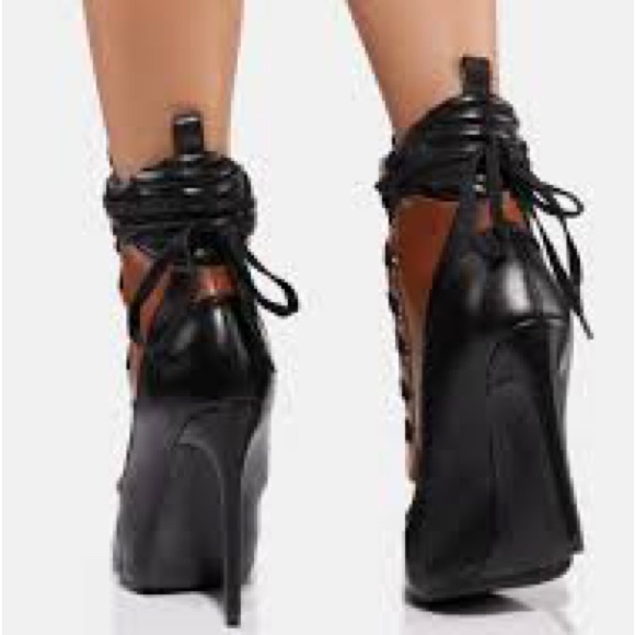 Dollskill Azalea Wang Inherit The Crown Lace Up Boots, 7.5, brown black - Picture 4 of 8